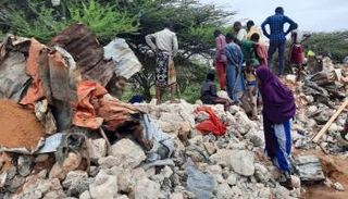  انهيار جدار منزل بمقديشو 