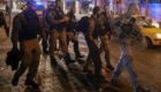 180 مصابا فلسطينيا في مواجهات مع القوات الإسرائيلية بـ"الأقصى"