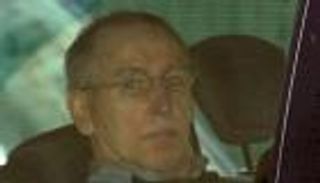 "صائد العذارى".. وفاة السفاح الفرنسي ميشيل فورنيي