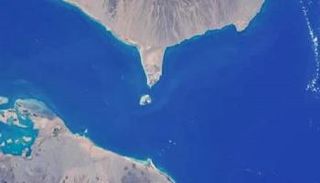 مضيق باب المندب الدولي