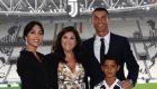 شجرة عائلة كريستيانو رونالدو.. دراما الحب والمخدرات والفن