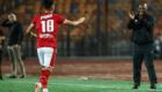 مشيدا بـ"فخر الزمالك".. مدرب الأهلي يحذر لاعبيه قبل موقعة صن داونز