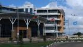 كينيا تعلق الرحلات الجوية مع مقديشو.. تعكر أجواء بناء الثقة