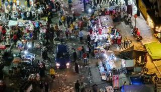 أجواء شوارع غزة بالتزامن مع القصف