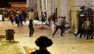 جانب من المواجهات في القدس - أ.ف.ب