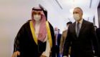 أول زيارة للعراق.. خالد بن سلمان يلتقي "الرئاسات الثلاث"