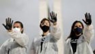 اليوم العالمي للتمريض.. "سيدة المصباح" تُنير العالم