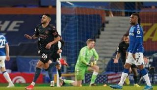 رياض محرز يتألق ضد إيفرتون