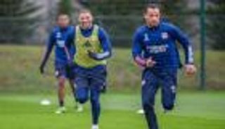 "ملك الأسيست" ضمن ثنائي جزائري على رادار ليون