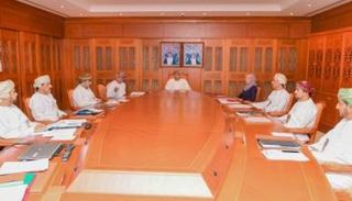 أعضاء اللجنة العليا لمكافحة فيروس كورونا في سلطنة عمان