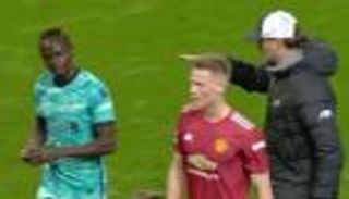 هل بسبب صلاح؟.. مدرب ليفربول يوضح: لماذا رفض ماني مصافحته؟