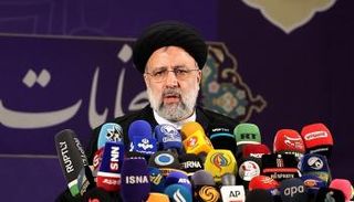 إبراهيم رئيسي المرشح الأوفر حظا في انتخابات إيران - أ.ف.ب