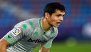 "الخيانة" تضع عيسى ماندي في مأزق