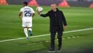 انتهى الأمر.. زيدان حسم مصيره وأخبر لاعبيه بالقرار