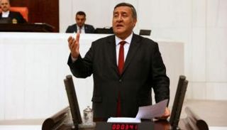 المعارض التركي عمر فتحي غورر