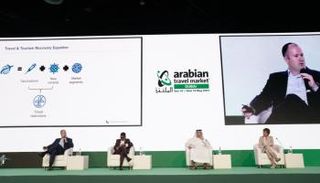 جانب من جلسات معرض سوق السفر العربي