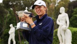 البولندية إيجا شيانتيك