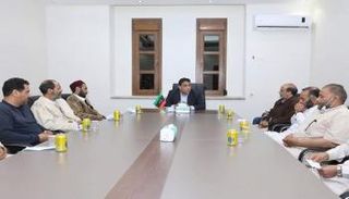 رئيس المجلس الرئاسي الليبي محمد المنفي وأعيان المنطقة الشرقية
