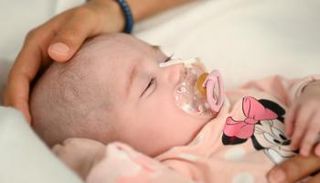 الطفلة نايارا 