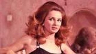 نجلاء فتحي تشعل مواقع التواصل بصورة قديمة: "خلاص كبرنا"