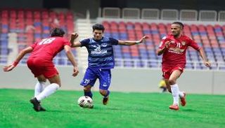 النجف ضد الحدود