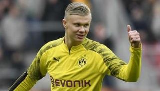 إيرلينج هالاند مهاجم بروسيا دورتموند