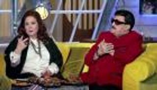 مستشار السيسي يكشف تطورات الحالة الصحية لسمير غانم ودلال عبدالعزيز