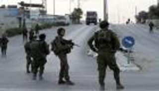 مواجهات قرب رام الله.. مقتل فلسطيني وإصابة جنديين إسرائيليين