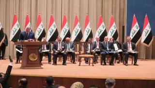 حكومة الكاظمي خلال نيل الثقة في البرلمان 