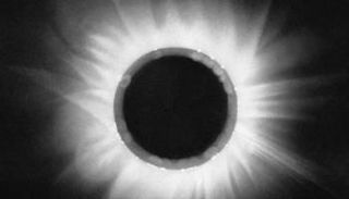 كسوف الشمس الكلي ساعد على رؤية مذنب توفيق عام 1882