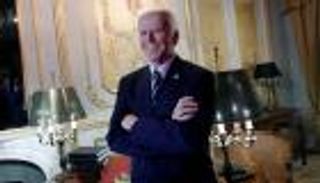 متحف الشمع بباريس يعود بنكهة سياسية وترامب يثير الجدل 