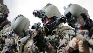 جنود في وحدة جزائرية خاصة بمكافحة الإرهاب - أرشيفية