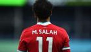 هداف الدوري الإنجليزي.. محمد صلاح يستهدف رقم سواريز