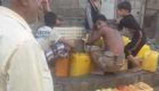 صيف بلا ماء وكهرباء بالحديدة.. وقيادي حوثي من أوروبا: "اذهبوا للجبهات"