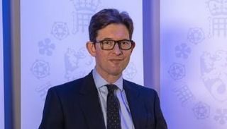 كين مكالوم - رئيس جهاز المخابرات الداخلية (MI5)