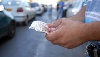 أسعار اليورو والدولار في الجزائر اليوم