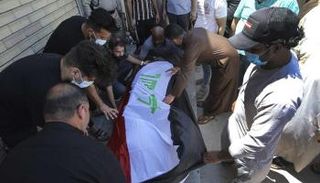 جنازة لناشط مدني اغتيل في وقت سابق