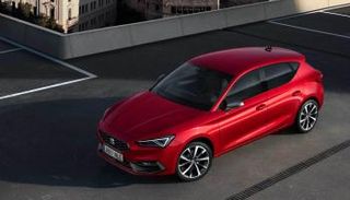 مواصفات سيارة سيات ليون 2021