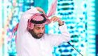 هزم رونالدو وبنزيما وبطل الليجا.. تركي آل الشيخ يشعل "تويتر"