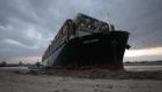 بعد حكم قضائي.. قناة السويس تخفض تعويضات السفينة الجانحة