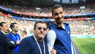  زلاتان إبراهيموفيتش ووكيله مينو رايولا