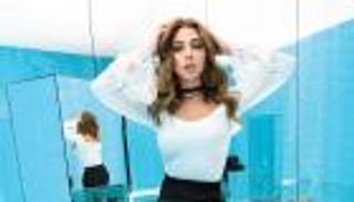 وثائقي ميريام فارس على نتفليكس.. انتقاد وسخرية من "معاناة في القصر"