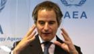 تمديد "المراقبة النووية" على إيران لمدة شهر