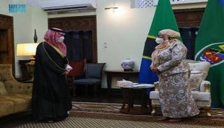 رئيسة تنزانيا تستقبل الأمير فيصل بن فرحان بن عبد الله