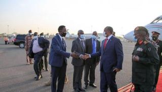 البرهان لدى عودته إلى الخرطوم