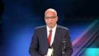 أول رسالة صوتية للفنان شريف دسوقي بعد بتر قدمه.. يشكر السيسي