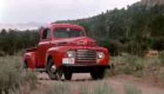 16 صورة تحكي تاريخ شاحنات فورد.. 14 جيلا حتى سرعة "البرق"