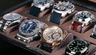 باقة ساعات فاخرة - أرشيفية