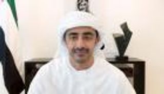 عبدالله بن زايد ووزير خارجية كندا يبحثان قضايا الشرق الأوسط