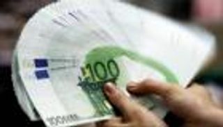 سعر اليورو في مصر اليوم الجمعة 28 مايو 2021.. هبوط آخر طفيف